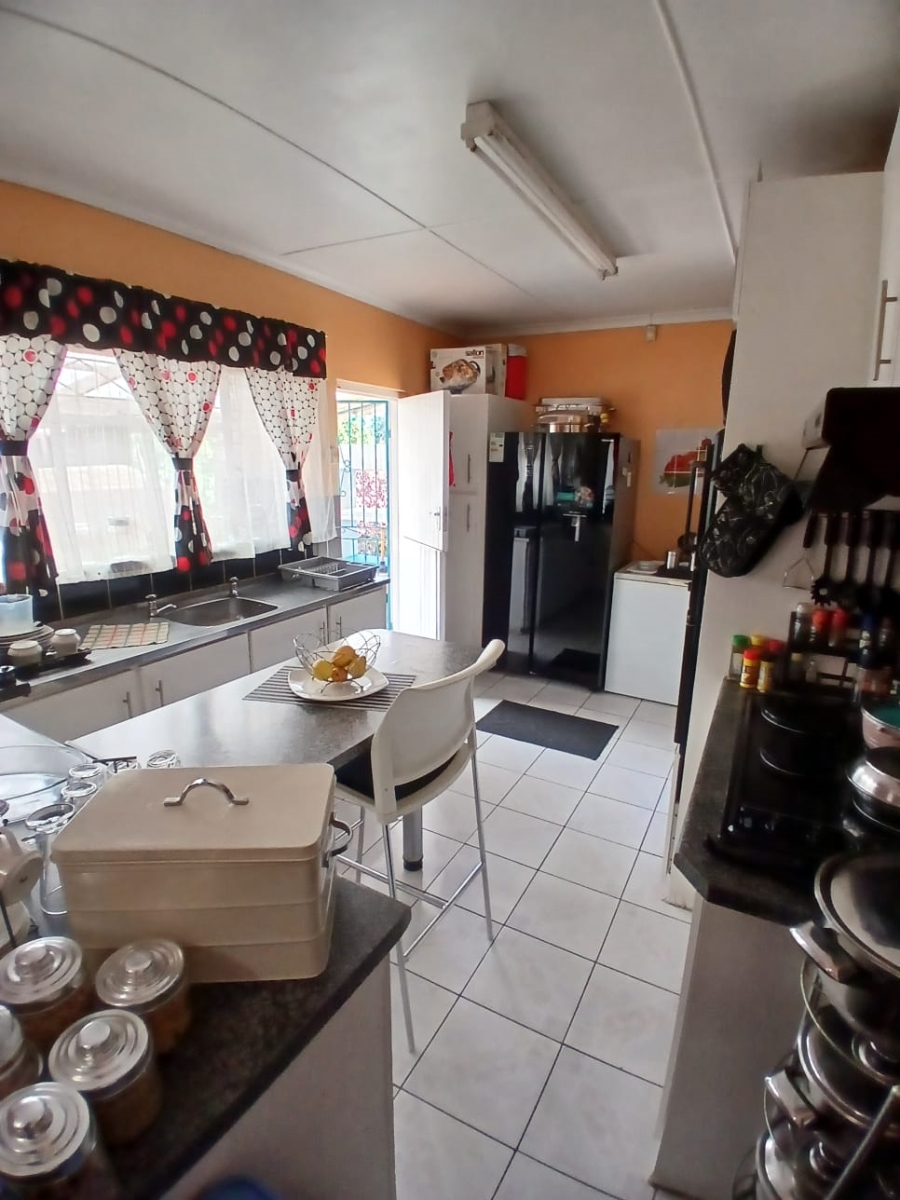 4 Bedroom Property for Sale in Amalinda Eastern Cape